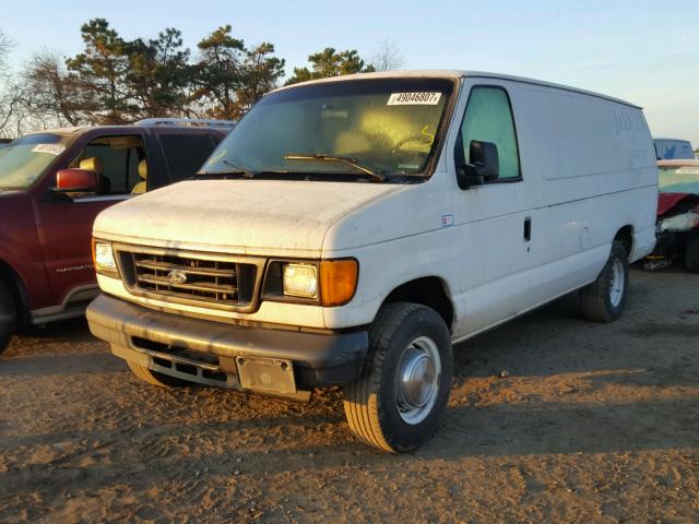 1FTSS34L05HA88680 - 2005 FORD ECONOLINE WHITE photo 2