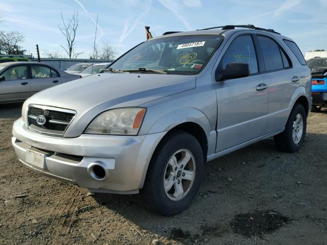 KNDJC733235138480 - 2003 KIA SORENTO EX SILVER photo 2