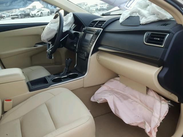 4T4BF1FK3GR556913 - 2016 TOYOTA CAMRY LE BEIGE photo 5