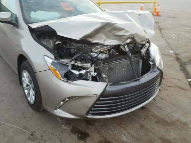 4T4BF1FK3GR556913 - 2016 TOYOTA CAMRY LE ბეჟი ფოტო 9
