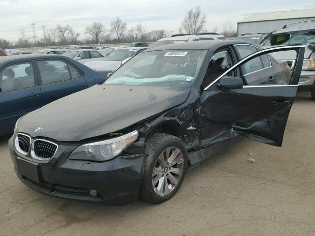 WBANB33585CN63616 - 2005 BMW 545 I BLACK photo 2