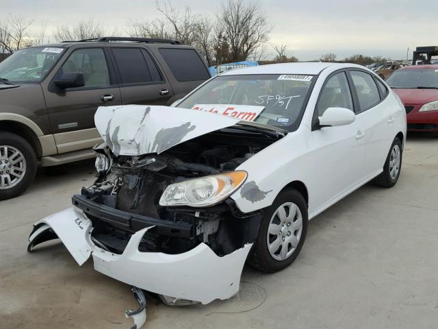 KMHDU46D29U659769 - 2009 HYUNDAI ELANTRA GL WHITE photo 2