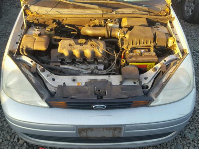 1FAFP34P42W221007 - 2002 FORD FOCUS SE SILVER photo 7