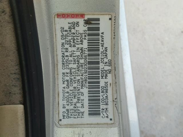 JTHBD192230066771 - 2003 LEXUS IS 300 SILVER photo 10