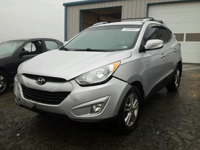 KM8JUCAC6DU767168 - 2013 HYUNDAI TUCSON GLS SILVER photo 2