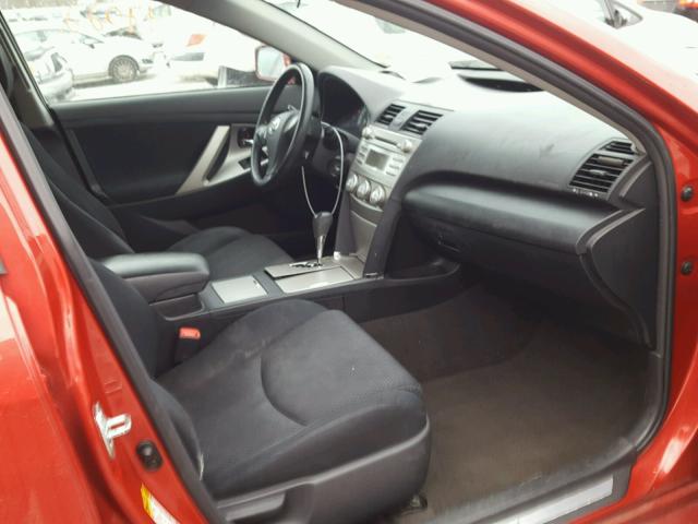 4T1BF3EK0AU064368 - 2010 TOYOTA CAMRY BASE RED photo 5