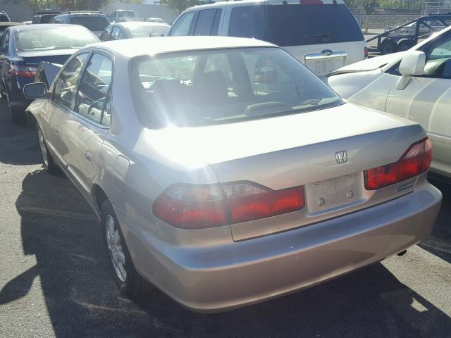 JHMCG6690YC023014 - 2000 HONDA ACCORD SE GOLD photo 3