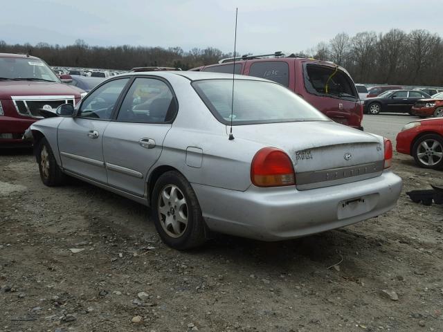 KMHWF35V9YA314357 - 2000 HYUNDAI SONATA GLS SILVER photo 3