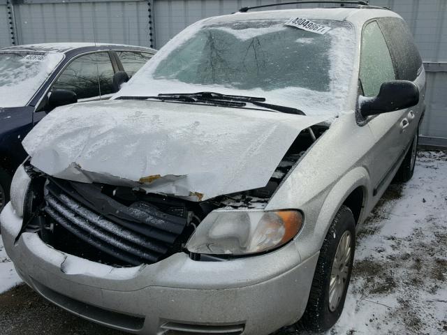 1A4GJ45R57B210578 - 2007 CHRYSLER TOWN & COU SILVER photo 2