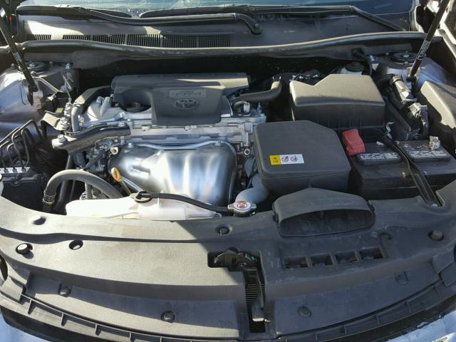 4T1BF1FK9HU320293 - 2017 TOYOTA CAMRY LE ნაცრისფერი ფოტო 7