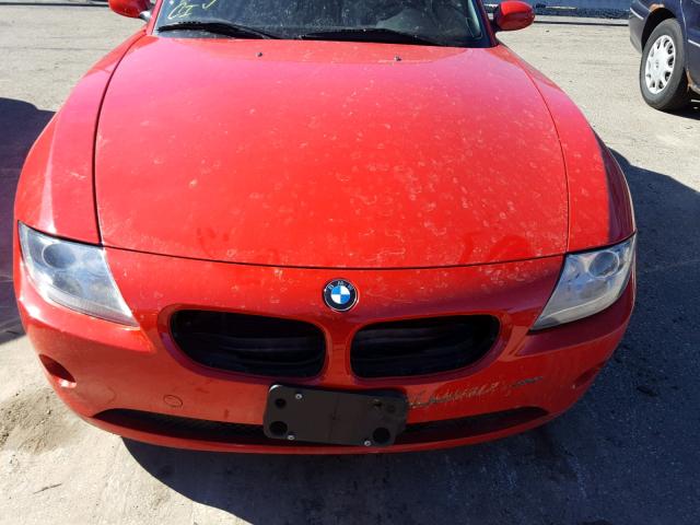 4USBT53565LT29189 - 2005 BMW Z4 3.0 RED photo 7