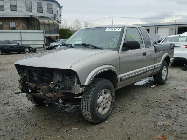 1GCDT19W528189447 - 2002 CHEVROLET S TRUCK S1 GRAY photo 2