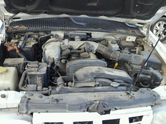 KNDJB7235Y5661049 - 2000 KIA SPORTAGE WHITE photo 7