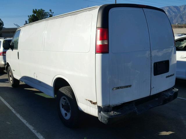 1GCHG39U031195005 - 2003 CHEVROLET EXPRESS G3 WHITE photo 3