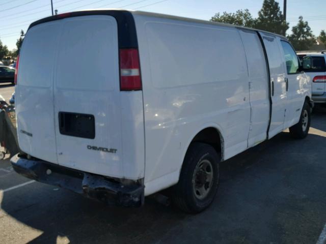 1GCHG39U031195005 - 2003 CHEVROLET EXPRESS G3 WHITE photo 4