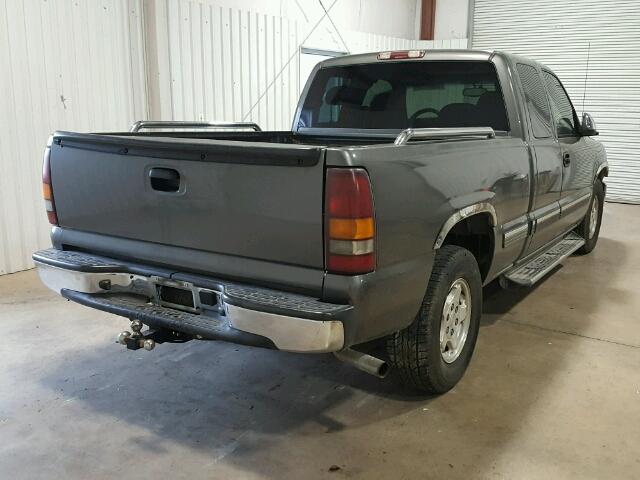 2GCEC19T721277266 - 2002 CHEVROLET SILVERADO GRAY photo 4