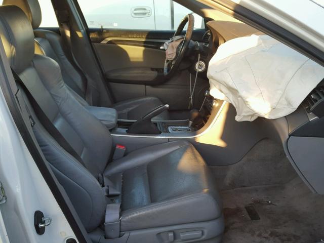 19UUA66265A027183 - 2005 ACURA TL WHITE photo 5