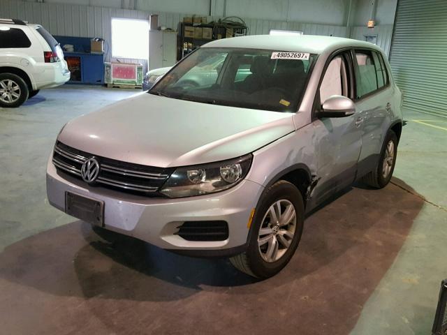 WVGAV7AX3CW578262 - 2012 VOLKSWAGEN TIGUAN S SILVER photo 2