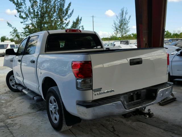 5TFEY5F19AX081536 - 2010 TOYOTA TUNDRA CRE WHITE photo 3