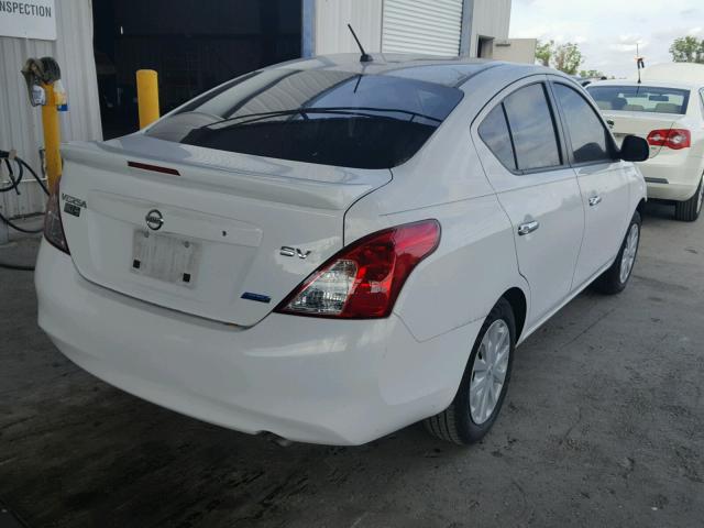 3N1CN7AP8DL866446 - 2013 NISSAN VERSA S WHITE photo 4