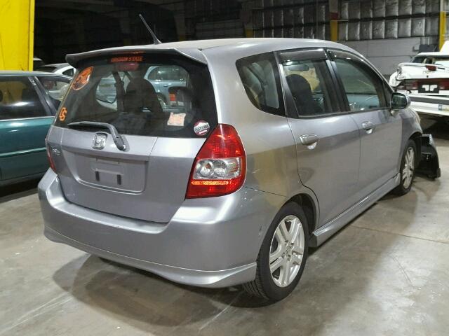 JHMGD386X7S014062 - 2007 HONDA FIT S SILVER photo 4