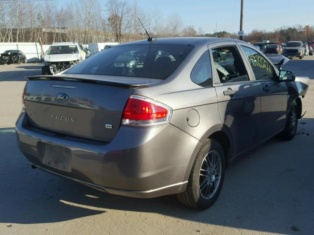 1FAHP3FN3AW122004 - 2010 FORD FOCUS SE GRAY photo 4