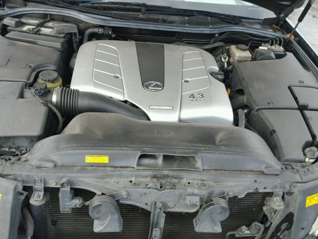 JTHBN36F940172393 - 2004 LEXUS LS 430 GRAY photo 7