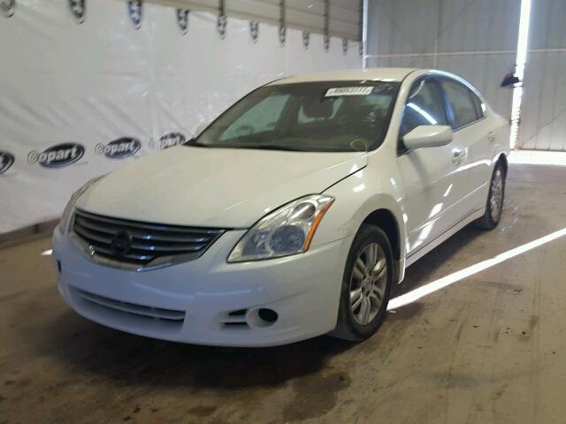 1N4AL2AP6AN430127 - 2010 NISSAN ALTIMA BAS WHITE photo 2