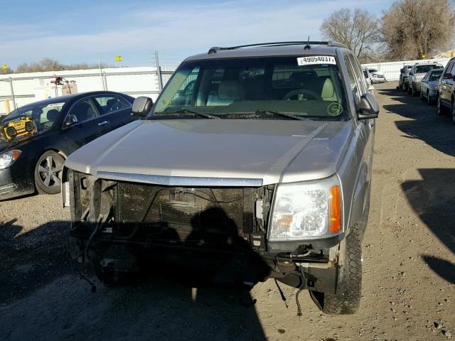3GYFK66N45G180557 - 2005 CADILLAC ESCALADE E GOLD photo 9