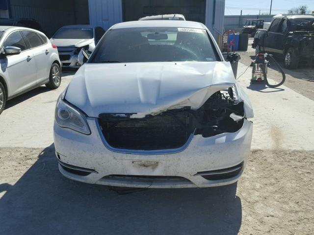 1C3CCBBB3CN303185 - 2012 CHRYSLER 200 TOURIN WHITE photo 9