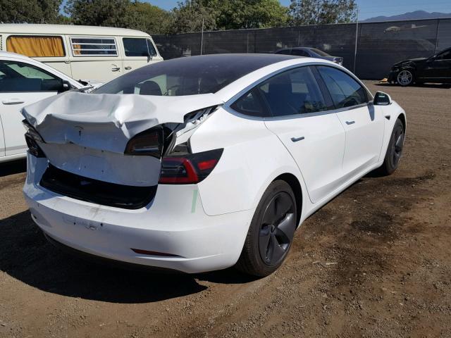 5YJ3E1EA2JF044896 - 2018 TESLA MODEL 3 თეთრი ფოტო 4
