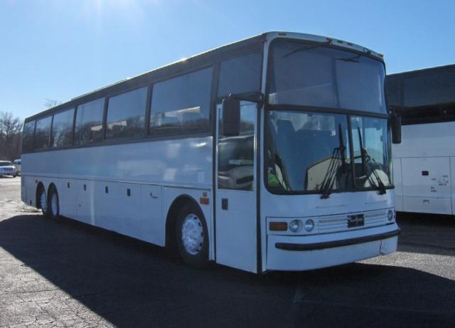 YE2TC76B5X2042111 - 1999 VAN HOOL T900 WHITE photo 1