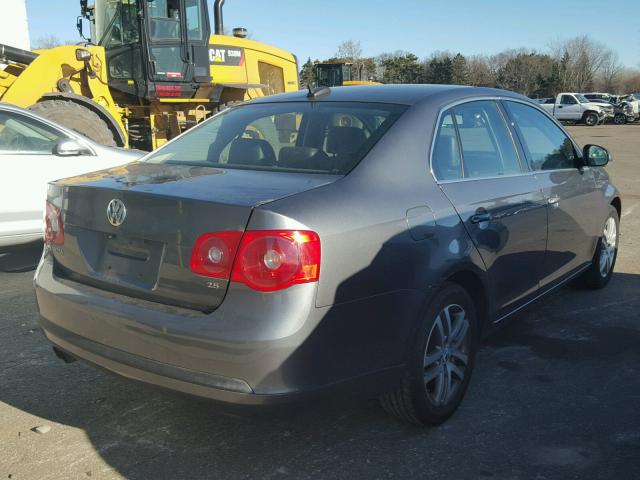 3VWDG71K16M656653 - 2006 VOLKSWAGEN JETTA 2.5 GRAY photo 4