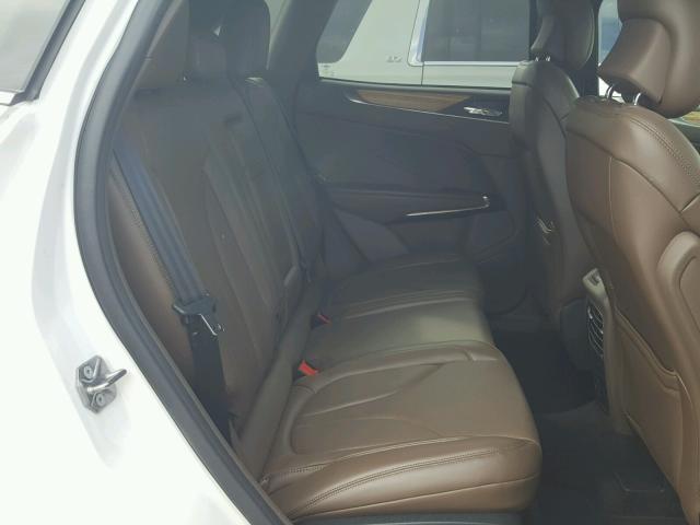 5LMTJ2AH2FUJ42306 - 2015 LINCOLN MKC 白色 照片 6