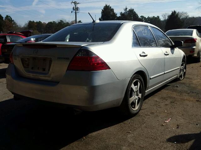 JHMCN36436C002258 - 2006 HONDA ACCORD HYB SILVER photo 4