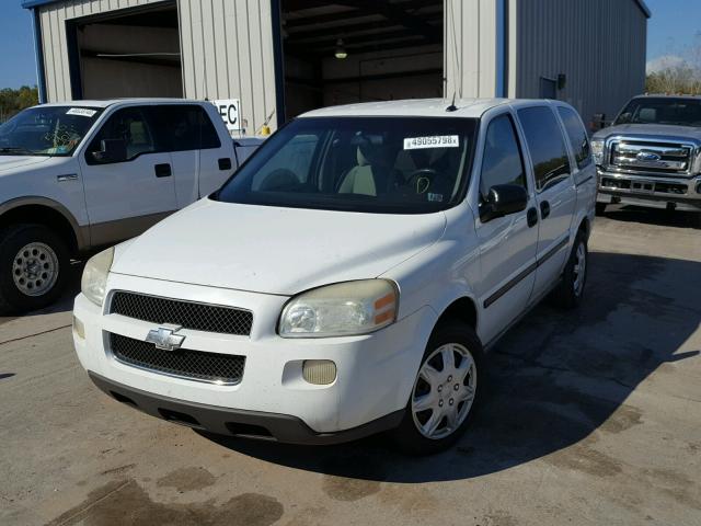 1GNDV03L45D208642 - 2005 CHEVROLET UPLANDER WHITE photo 2