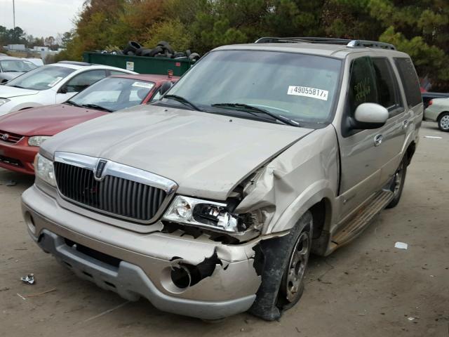 5LMEU27RX2LJ07142 - 2002 LINCOLN NAVIGATOR ოქროსფერი ფოტო 2