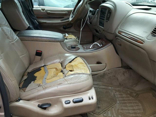 5LMEU27RX2LJ07142 - 2002 LINCOLN NAVIGATOR ოქროსფერი ფოტო 5