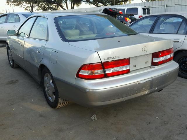 JT8BF28G910318171 - 2001 LEXUS ES 300 SILVER photo 3