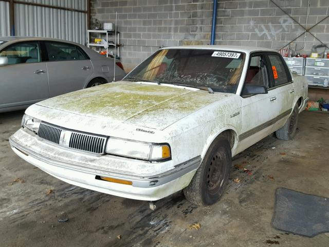 1G3AG55M9R6363173 - 1994 OLDSMOBILE CUTLASS CI WHITE photo 2