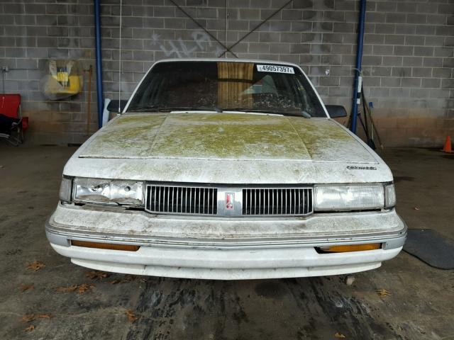 1G3AG55M9R6363173 - 1994 OLDSMOBILE CUTLASS CI WHITE photo 9