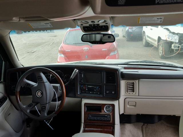 1GYEC63N75R273795 - 2005 CADILLAC ESCALADE L BLACK photo 9