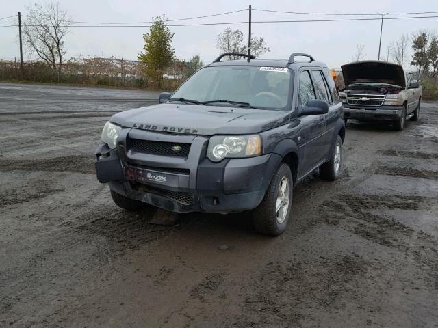 SALNY222X4A429146 - 2004 LAND ROVER FREELANDER GRAY photo 2