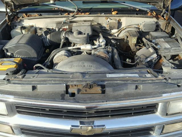 1GNFK16R6XJ405033 - 1999 CHEVROLET SUBURBAN K TAN photo 7