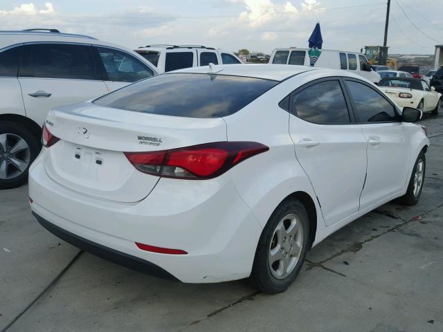 5NPDH4AE3FH568993 - 2015 HYUNDAI ELANTRA SE WHITE photo 4