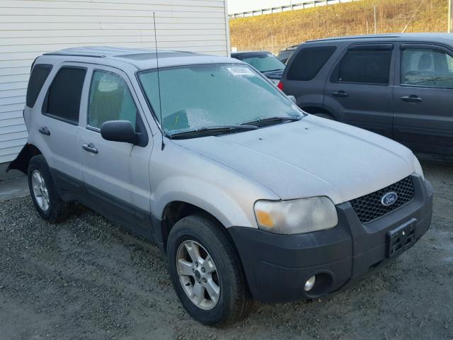 1FMYU93Z27KB90657 - 2007 FORD ESCAPE XLT SILVER photo 1