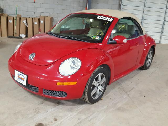 3VWRF31YX6M310378 - 2006 VOLKSWAGEN NEW BEETLE RED photo 2