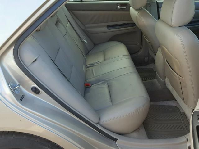 4T1BE32K45U061776 - 2005 TOYOTA CAMRY LE 金色 照片 6