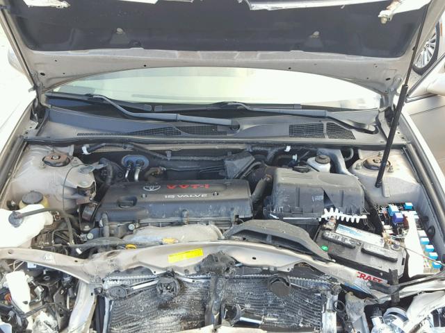 4T1BE32K45U061776 - 2005 TOYOTA CAMRY LE GOLD photo 7