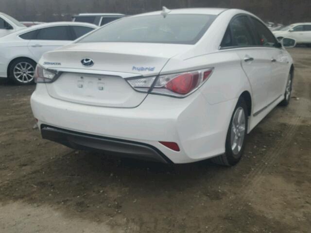 KMHEC4A45CA055916 - 2012 HYUNDAI SONATA HYB WHITE photo 4